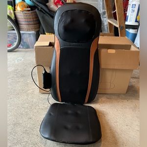 NEVER USED NECK and BACK MASSAGER with HEAT